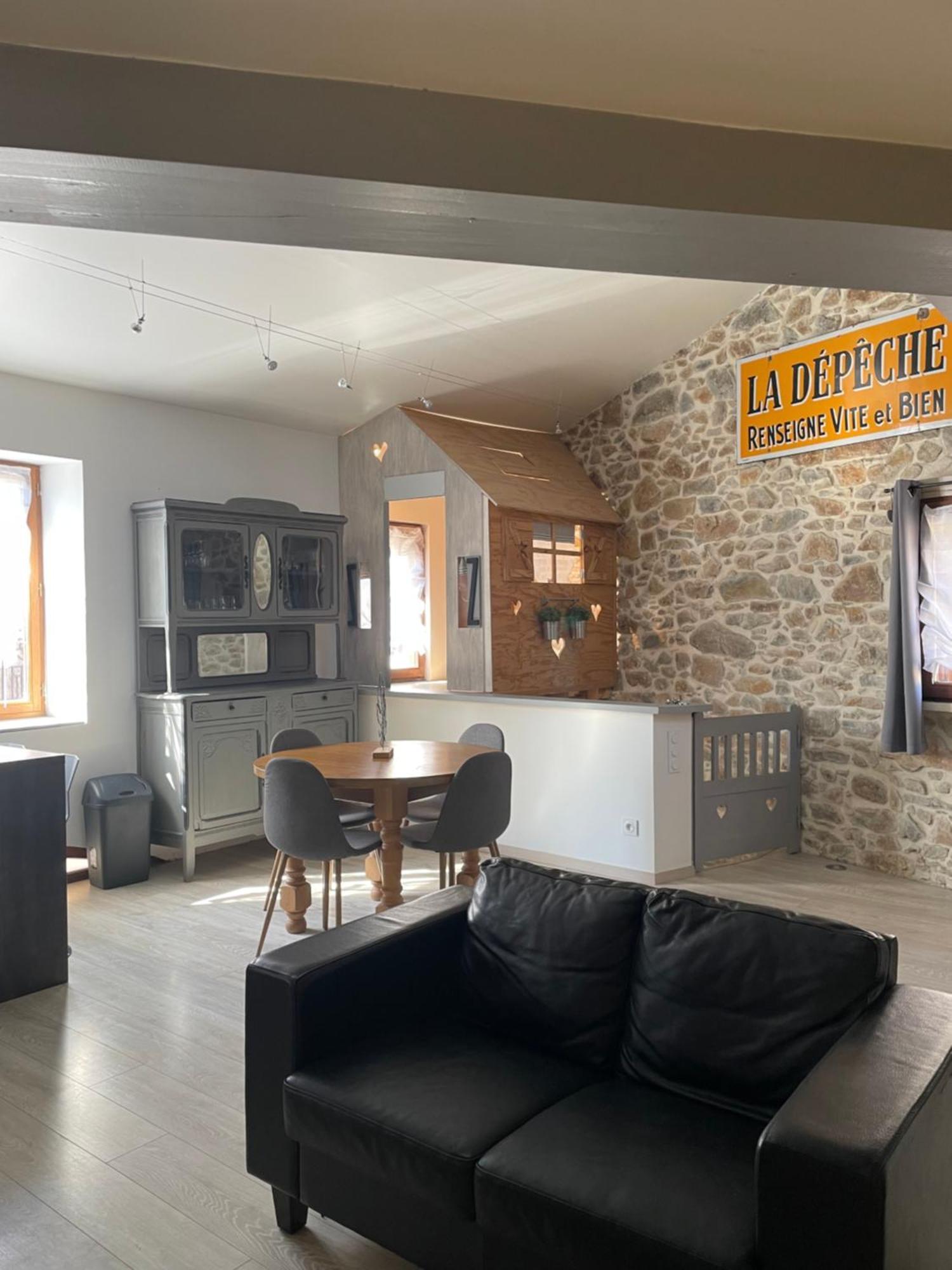 Chez Tony Et Laurie Apartment Montbrun-des-Corbieres Ngoại thất bức ảnh
